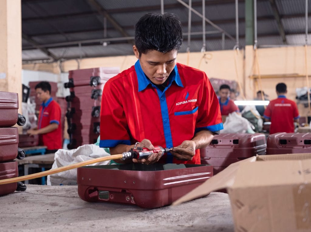 Bagaimana Cara Memilih Pabrik Koper Terbaik untuk Kebutuhan Koper Custom?